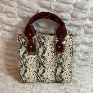 Steve Madden Poesyy mini Tote